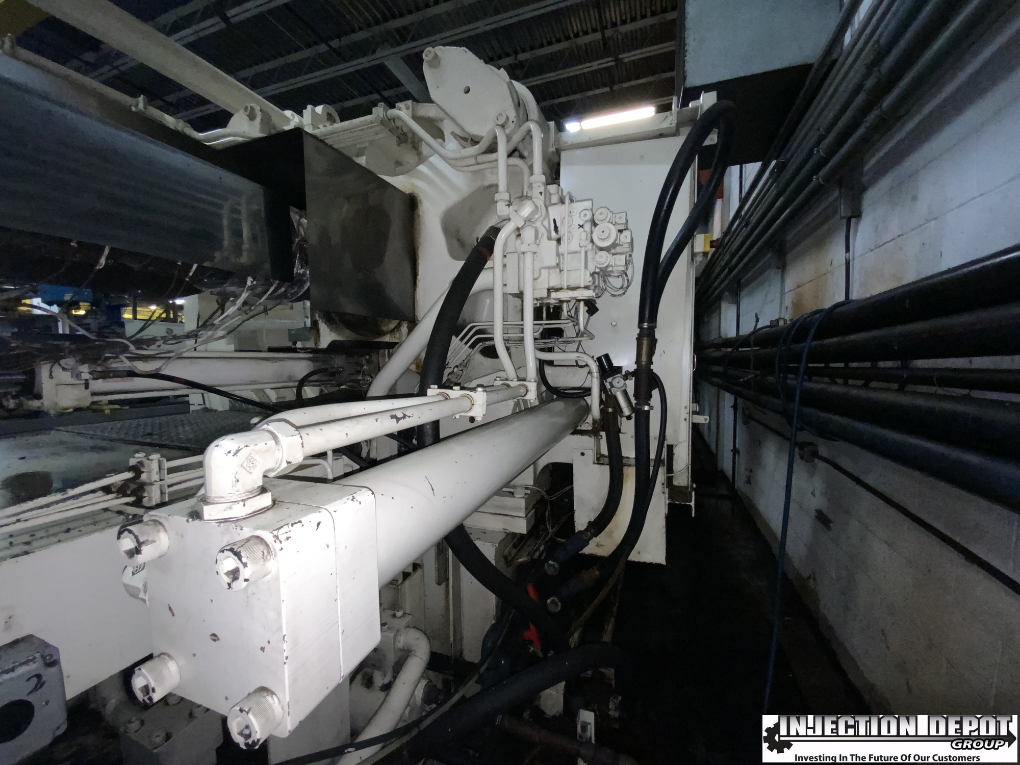 1999 TOSHIBA ISGT720V10-81B Horizontal Injection Moulding Machines | INJECTION DEPOT GROUP