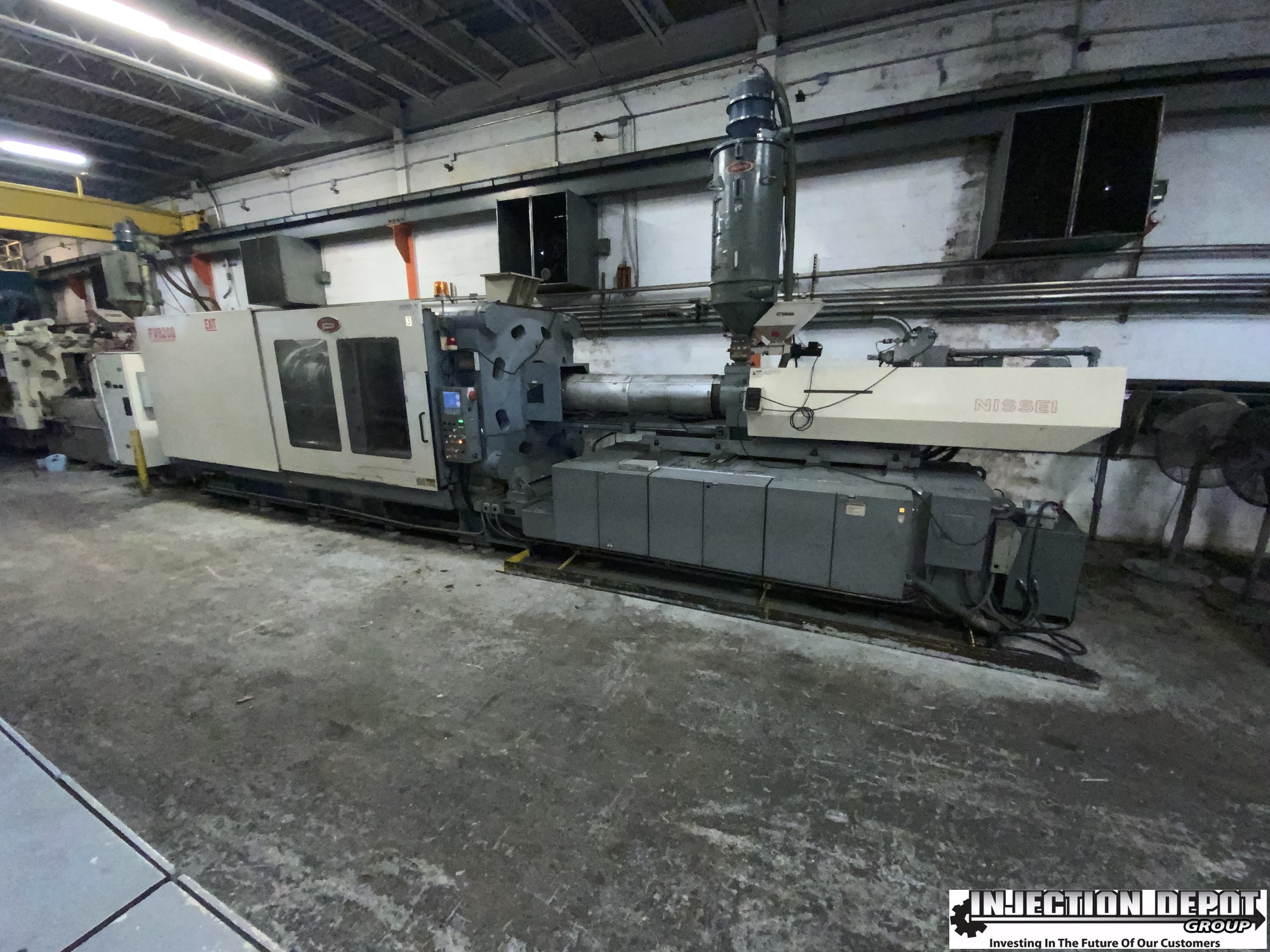 2002 NISSEI FV9200-400L Horizontal Injection Moulding Machines | INJECTION DEPOT GROUP